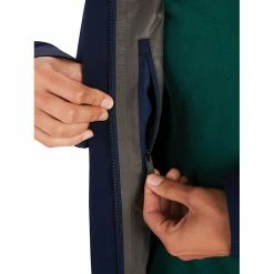 Marmot Women's Essential Jacket 10 Marmot Women's Essential Jacket -Camp Haven Store 10496797x1107866 vPocket