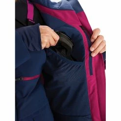 Marmot Women's Pace Jacket -Camp Haven Store 10496885x1224495 vAlt4